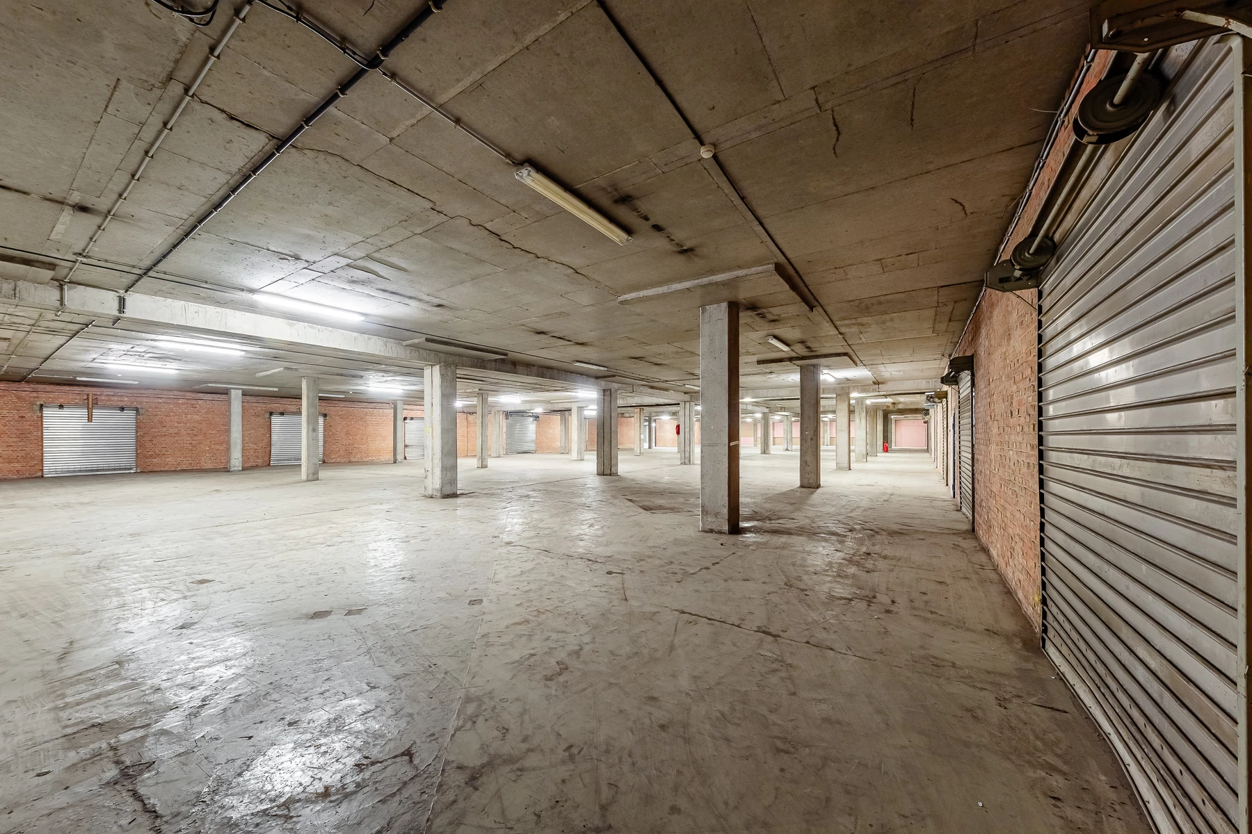 Location d’espace industriel avec bureaux disponibles
